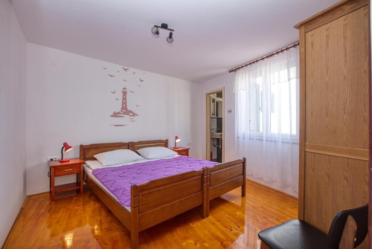Family Friendly Seaside Apartments Brodarica, Sibenik - 4833 Brodarica  Exterior foto
