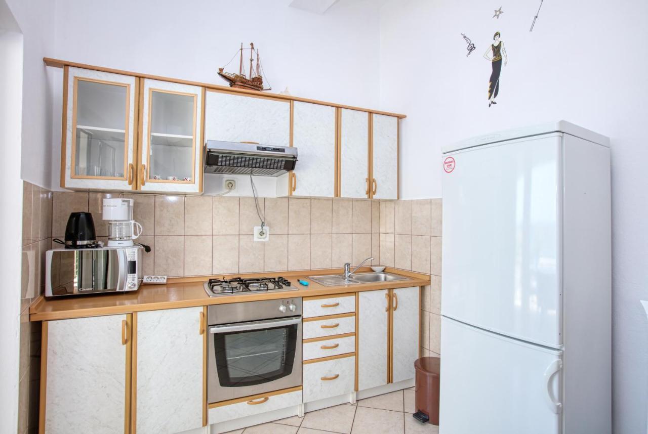 Family Friendly Seaside Apartments Brodarica, Sibenik - 4833 Brodarica  Exterior foto