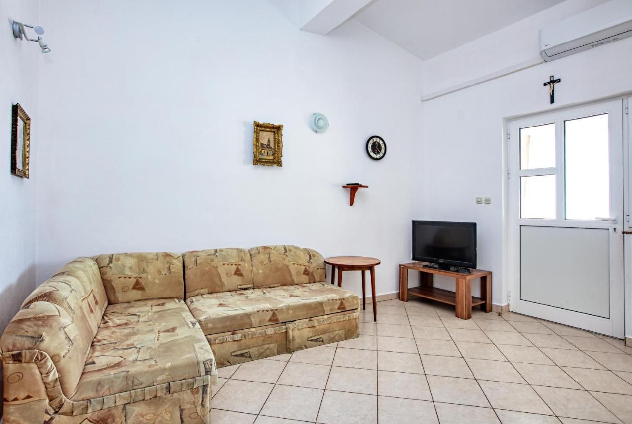 Family Friendly Seaside Apartments Brodarica, Sibenik - 4833 Brodarica  Exterior foto