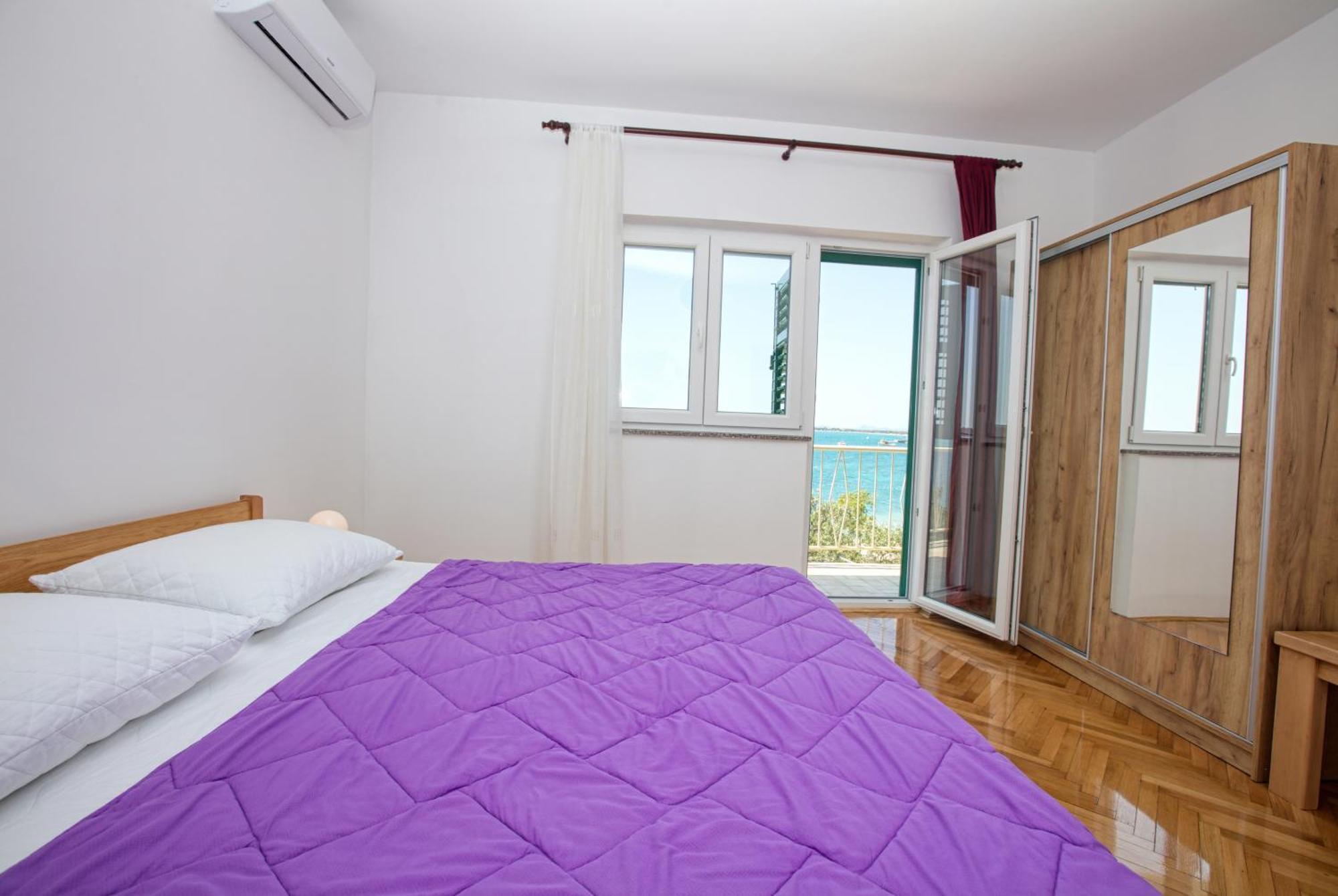 Family Friendly Seaside Apartments Brodarica, Sibenik - 4833 Brodarica  Zimmer foto